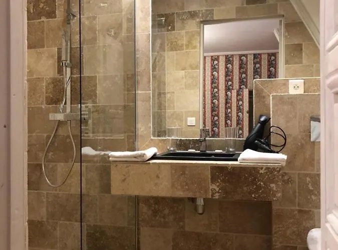 Chateau De Villers-bocage Villers-Bocage (Calvados)