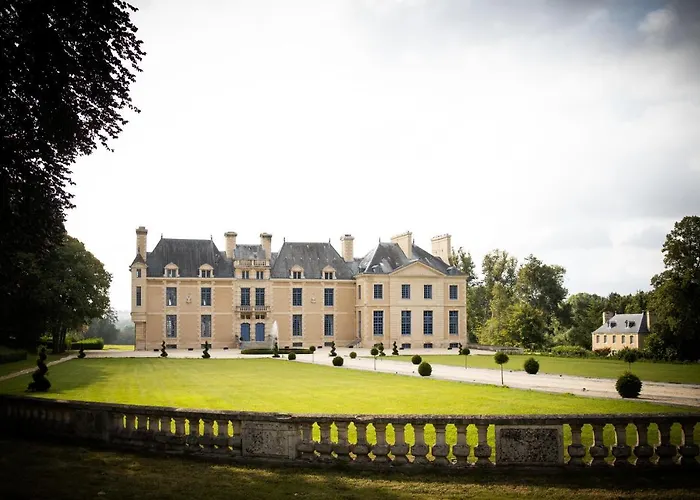 Chateau De Villers-bocage Villers-Bocage (Calvados)