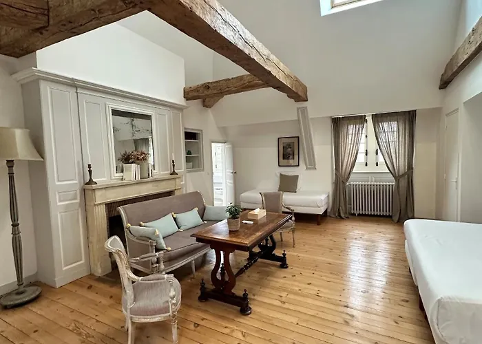 Chateau De Villers-bocage Landhuis Villers-Bocage (Calvados)