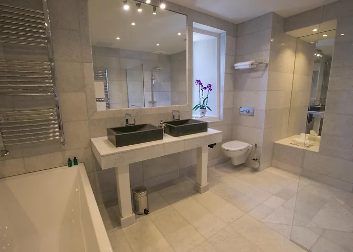 Landhuis Chateau De Villers-bocage Villers-Bocage (Calvados)