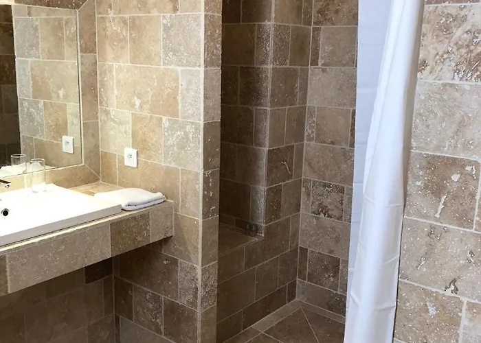 Chateau De Villers-bocage *